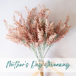 Moms are the ultimate superheroes, and we want to celebrate them with you! 💯 💖 

What's one word that describes what you admire most about your mom, grandma, aunt, or mother figure in your life? 💐 

Let us know and we may just surprise someone with a a Opal GO home whitening treatment on us😍.

Comment below and we will pick someone by the end of the week! Get Extra points and give us a google review